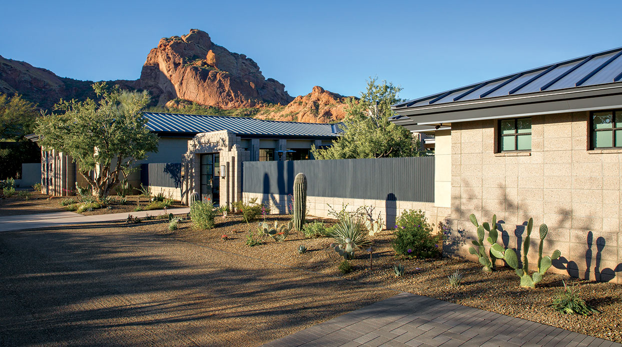 PHG0519 Art1 Van01feat